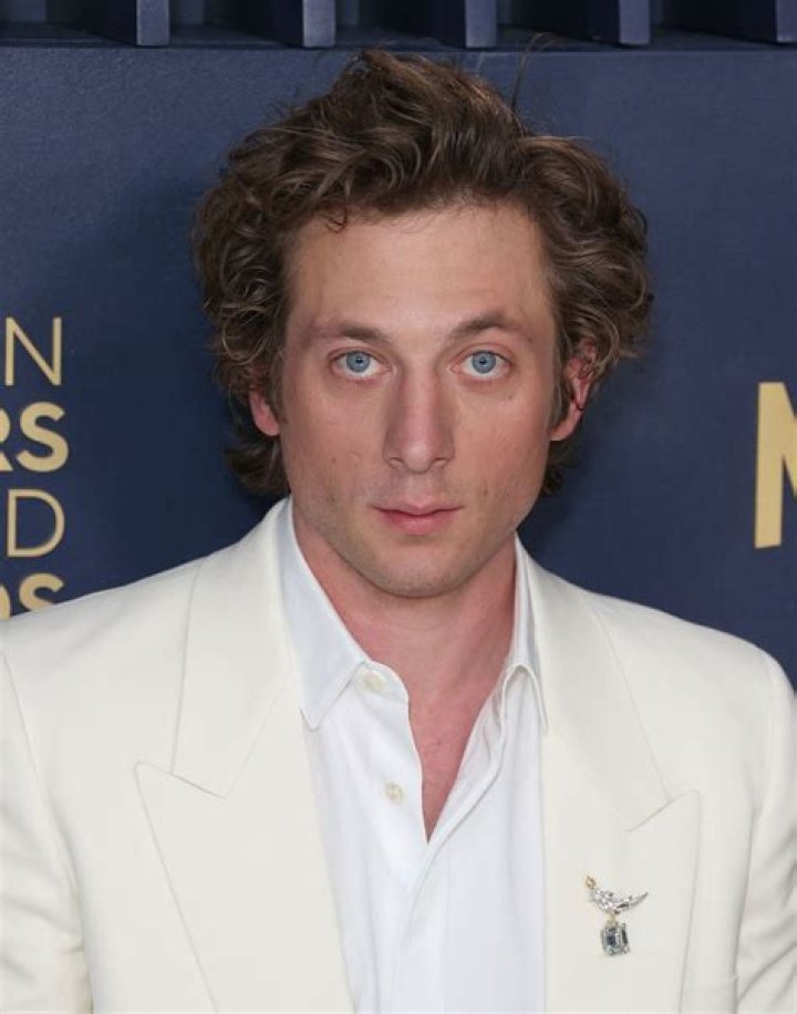 Unraveling Jeremy Allen White's Measurements: A Deep Dive